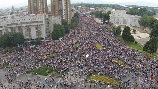 Антиправительственная акция в Македонии: митинг и палаточный городок