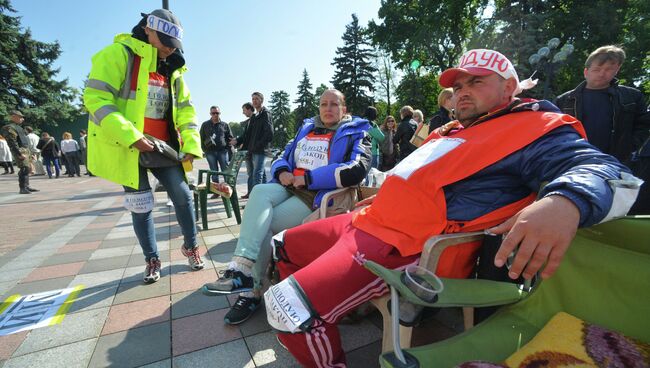 Акция протеста против валютных кредитов в Киеве