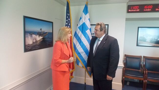 Встреча замминистра обороны США Кристин Вормут и греческого министра обороны Панос Камменоса