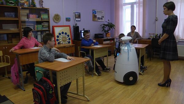 Новый стандарт образования: как подходят к обучению особых детей в Петербурге