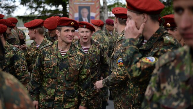 Испытания на право ношения крапового берета в Новосибирске. Архивное фото