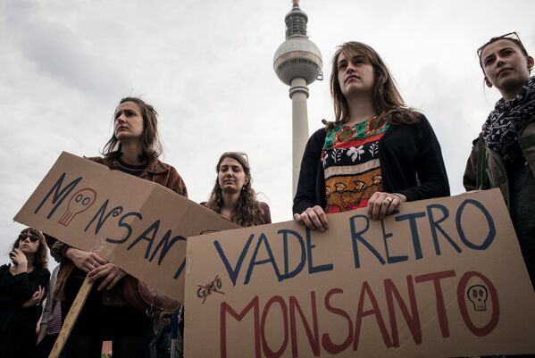 Акции протеста против продуктов с ГМО Марш против Монсанто