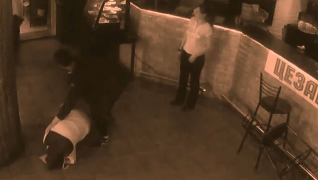 Дала отпор наглому посетителю