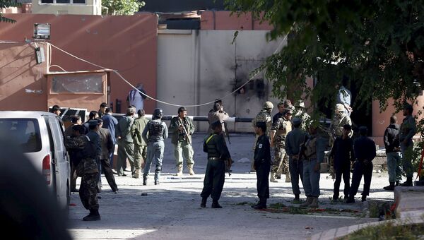 Правительственные войска Афганистана и НАТО на месте нападения на дипломатический квартал в Кабуле