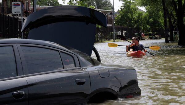 Последствия наводнения в Техасе, США
