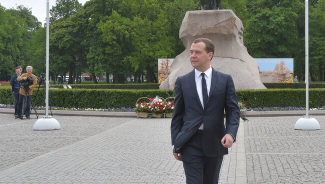 Рабочая поездка премьер-министра РФ Д.Медведева в Северо-Западный федеральный округ