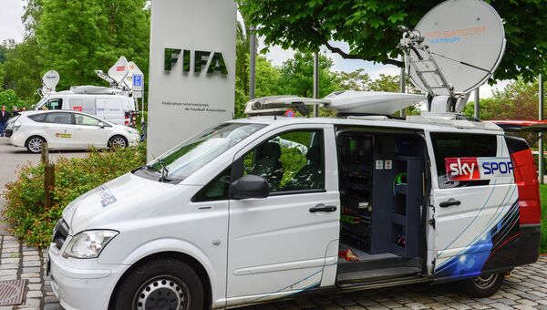 Мировые телекомпании у здания Международной федерации футбола (ФИФА) в Цюрихе