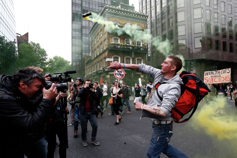 Демонстрация против экономической политики в Лондоне