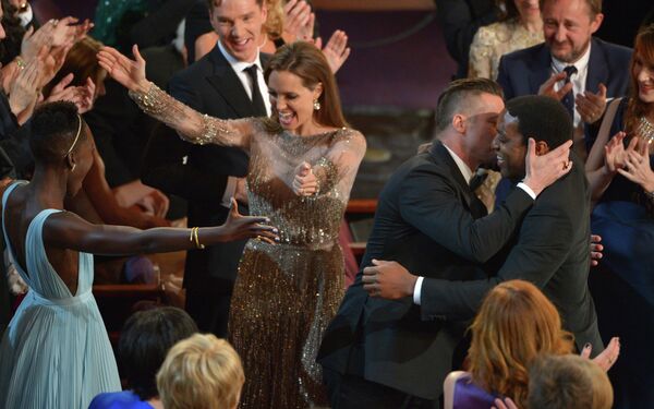 Брэд Питт и Анджелина Джоли на 86-ой церемонии вручения премии Оскар