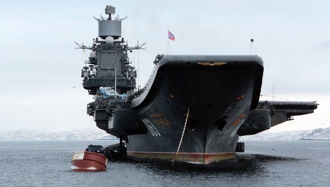 Тяжелый авианесущий крейсер Адмирал Кузнецов. Архивное фото