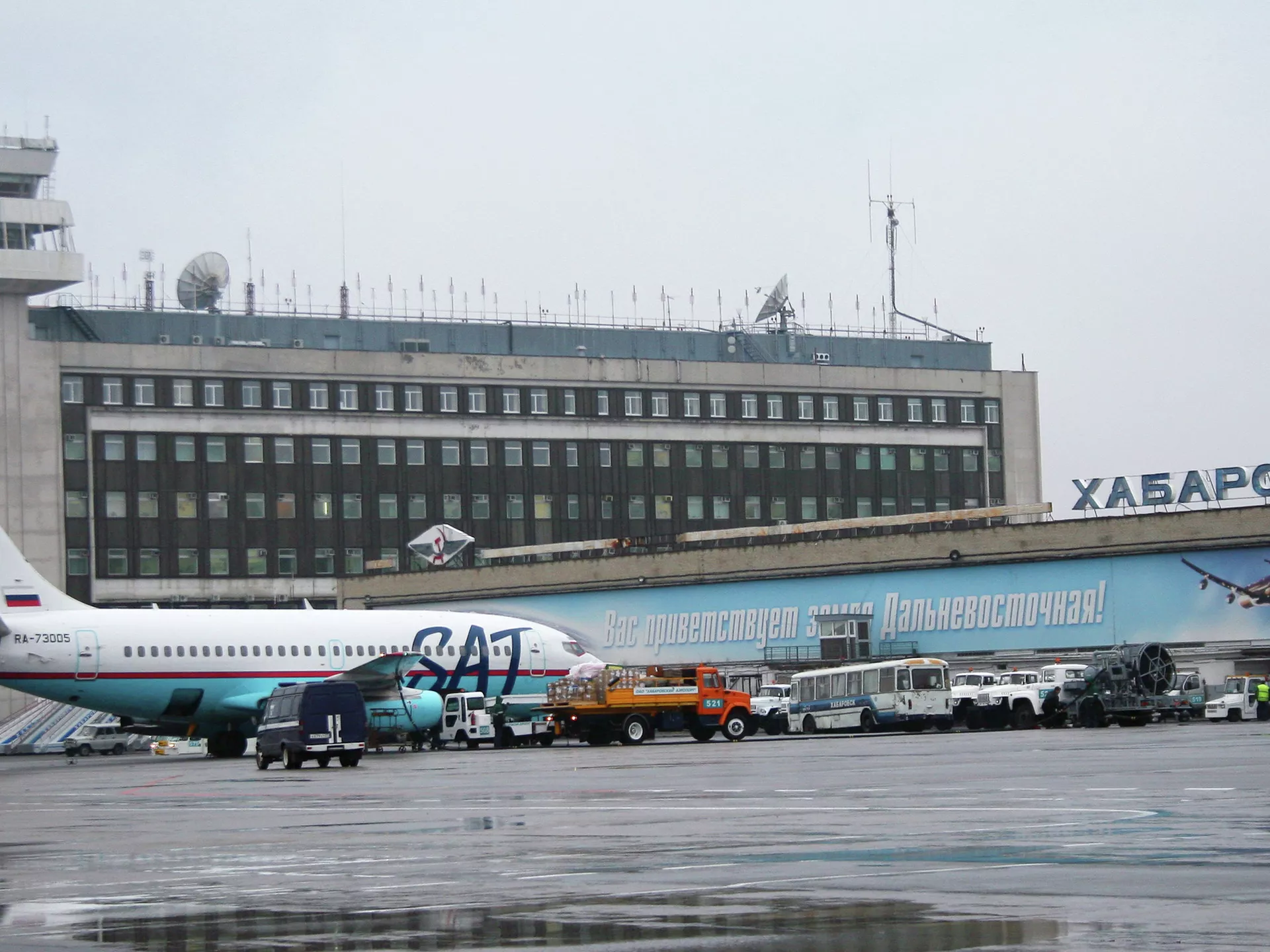 У самолета, летевшего в Николаевск-на-Амуре, треснуло лобовое стекло - РИА  Новости, 05.02.2024