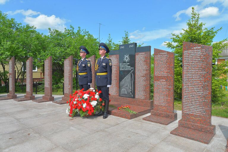 Открытие мемориального комплекса в Шарапово