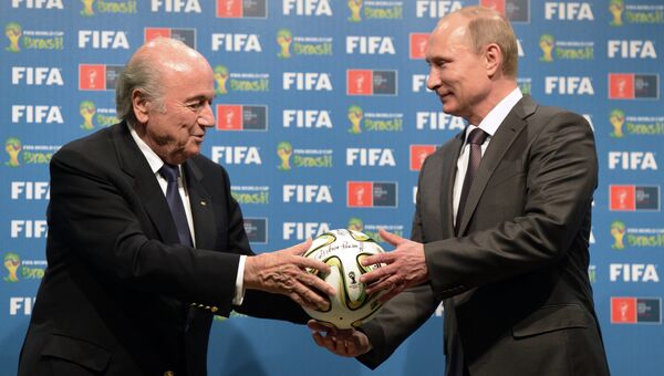 Президент Международной федерации футбола (ФИФА) Йозеф Блаттер и президент России Владимир Путин. Архивное фото