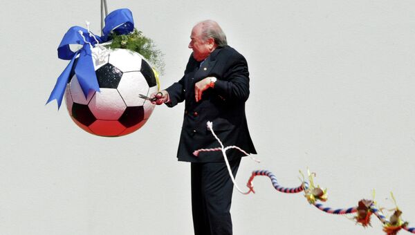 Президент ФИФА Йозеф Блаттер на церемонии начала строительства штаб-квартиры ФИФА в Цюрихе