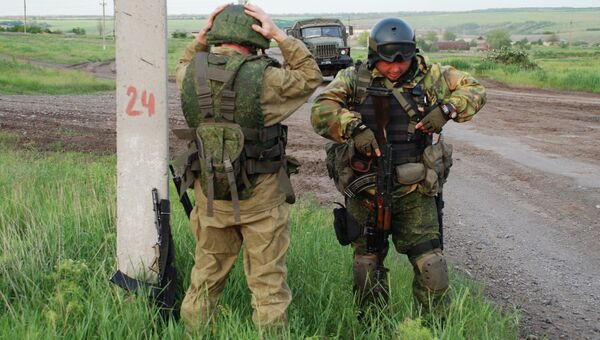 Батальонная разведка ополчения ДНР в районе поселка Широкино. Архивное фото
