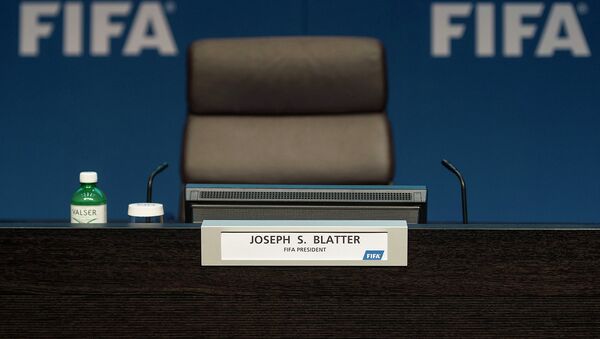 Место восьмого президента ФИФА Йозефа Блаттера перед пресс-конференцией. Архивное фото
