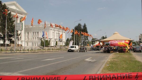 Постоянно действующий лагерь оппозиции в центре Скопье. Архивное фото