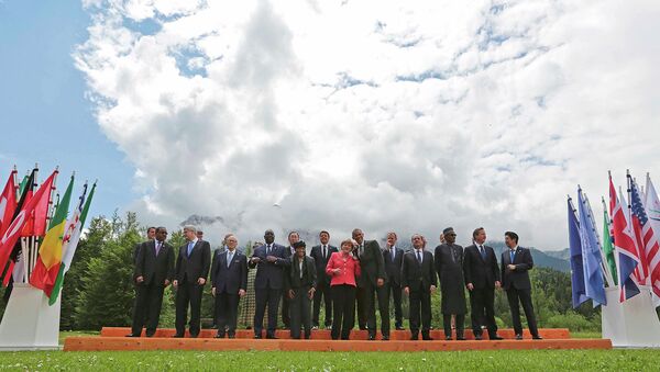 Участники саммита G7 в баварском замке Эльмау на юге Германии
