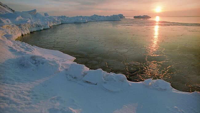 Арктика. Рассвет. Архивное фото