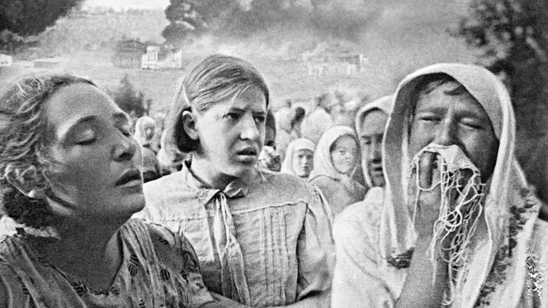 Великая Отечественная война 1941-1945 гг. 23 июня 1941 года в Киеве. Район Грушки Великая Отечественная война 1941-1945 гг. 23 июня 1941 года в Киеве. Район Грушки