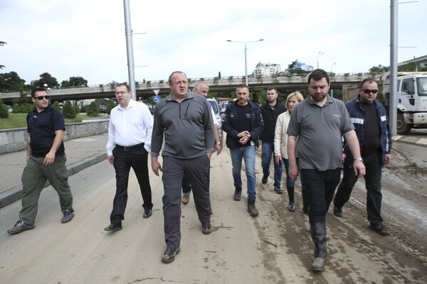 Президент Грузии Георгий Маргвелашвили в пострадавшем от наводнения Тбилиси