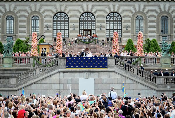 Свадебная церемония принца Карла Филиппа и модели Софии Хеллквист в Стокгольме. Июнь 2015