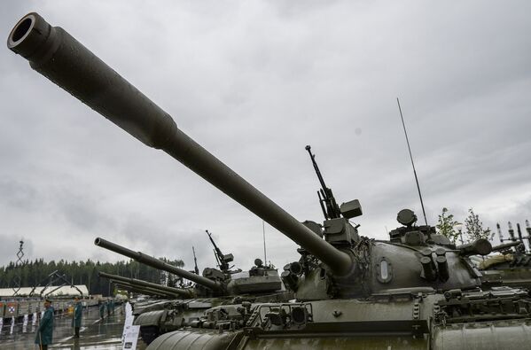 Советский средний танк Т-55 на торжественном открытии Международного военно-технического форума Армия-2015