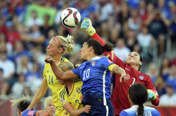 Чемпионат мира по футболу среди женщин 2015. Матч между США и Швецией