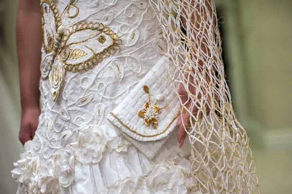 11-ый ежегодный конкурс свадебных платьев, сделанных из туалетной бумаги в Нью-Йорке