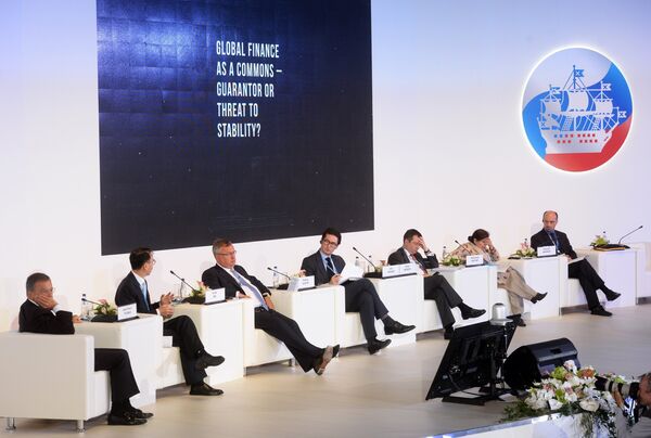 Панельная сессия Мировая финансовая система — гарант или угроза стабильности? в рамках ПМЭФ 2015