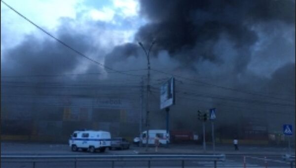 Пожар в торговом центре Авалон в Иркутске