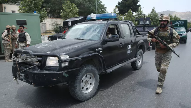 На месте атаки боевиков на здание парламента в Кабуле. Афганистан, июнь 2015. Архивное фото