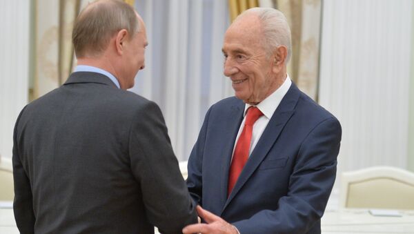 Президент РФ В.Путин встретился с бывшим президентом Израиля Ш.Пересом
