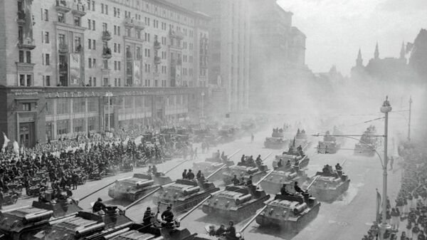 Подготовка к параду Победы в 1945 году. Архивное фото