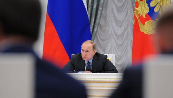 Президент России Владимир Путин на заседании Совета при президенте по науке и образованию