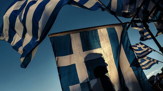 Флаги Греции. Архивное фото