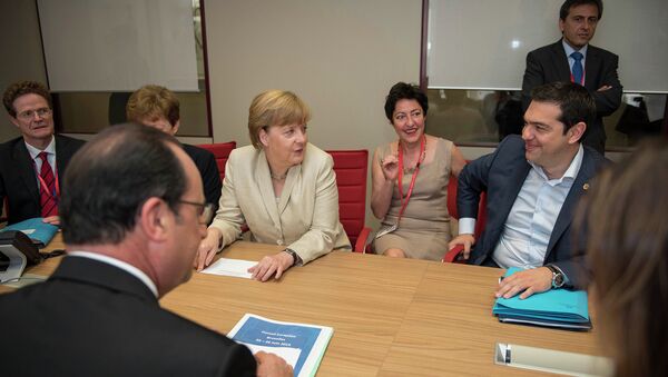 Встреча президента Франции Франсуа Олланда, канцлера Германии Ангелы Меркель и премьер-министра Греции Алексиса Ципраса в Брюсселе. 26 июня 2015