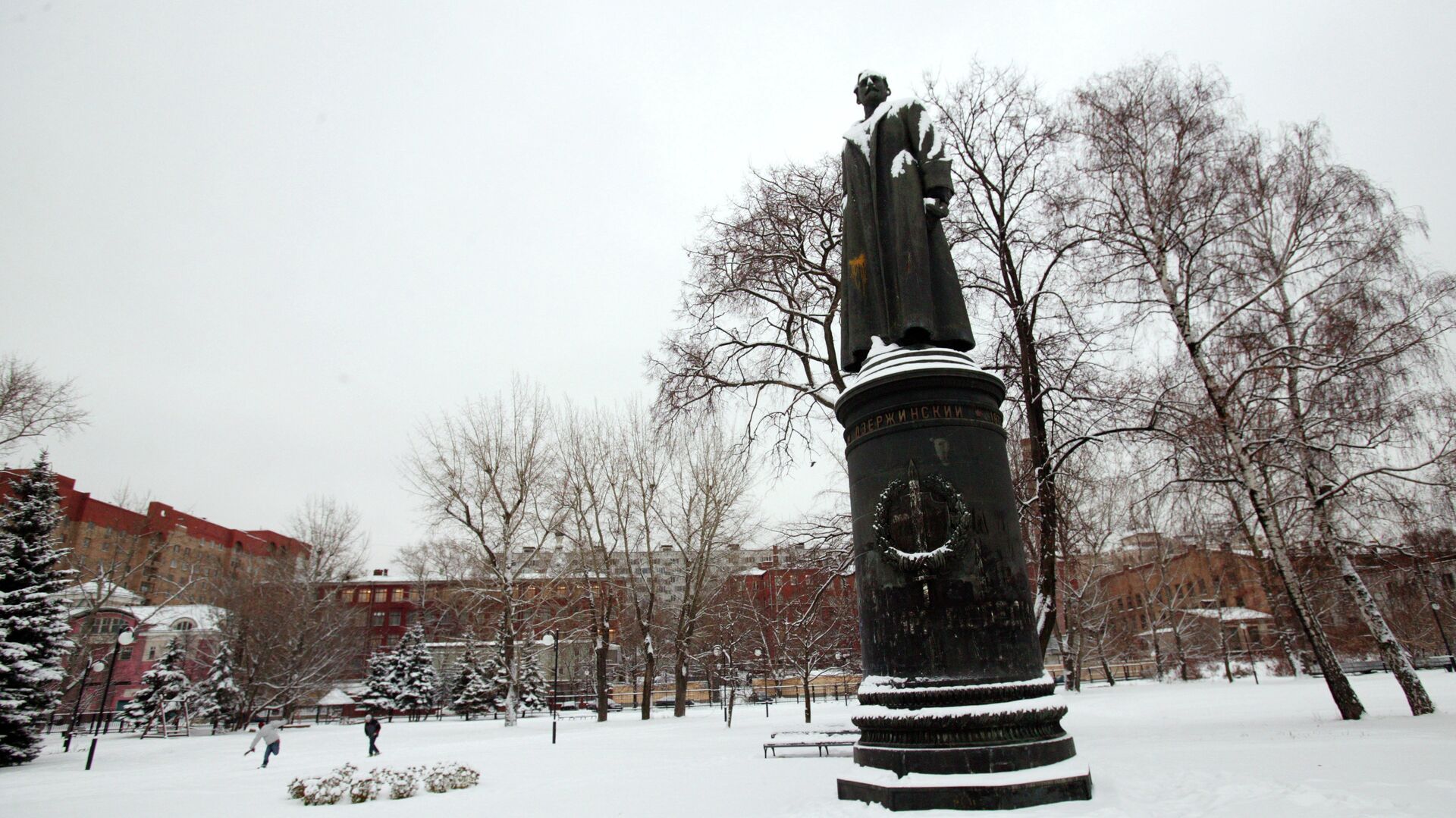 Бронзовый памятник Ф.Э. Дзержинскому - РИА Новости, 1920, 15.02.2021