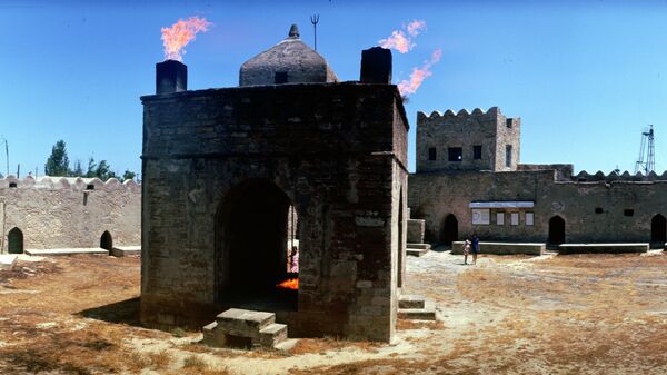 Храм вечного огня Атешгях в Азербайджане