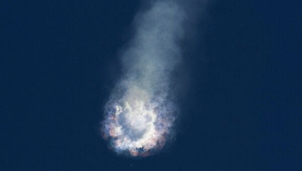 Взрыв ракеты Falcon 9 после запуска к МКС, 28 июня 2015