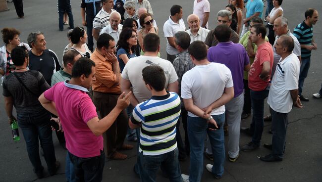 Акция протеста против повышения тарифов на электроэнергию в Ереване. Архивное фото