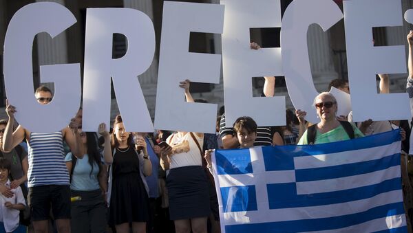Сотни лондонцев приняли участие в акции в поддержку Греции