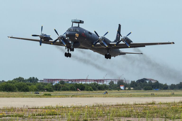 Первый серийный противолодочный самолет Ил-38Н