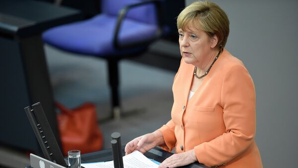 Канцлер Германии Ангела Меркель во время выступления в бундестаге. Архивное фото