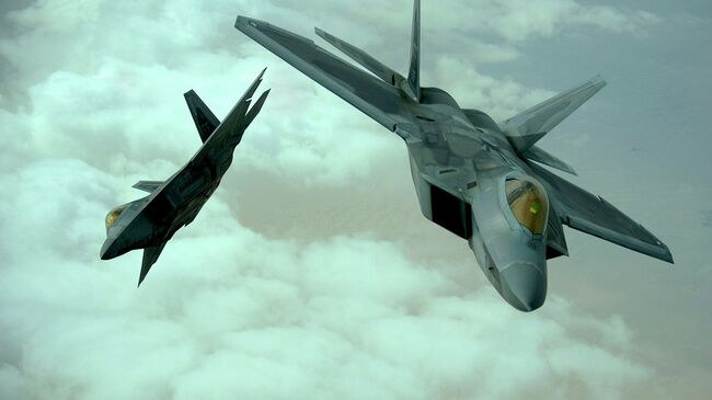 Истребитель ВВС США F-22 Raptor