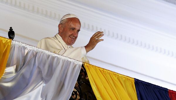 Папа римский Франциск во время визита в Эквадор