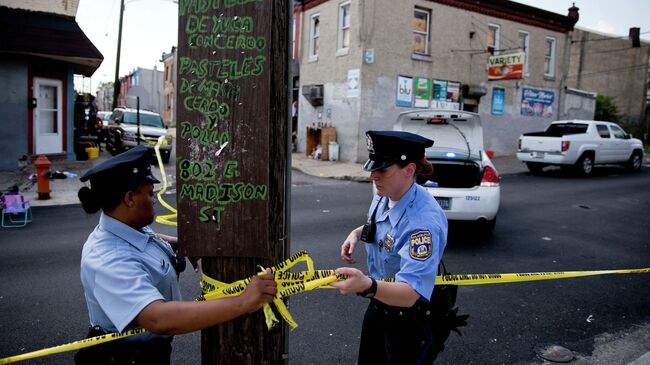 Полиция США на месте стрельбы в Филадельфии. Архивное фото