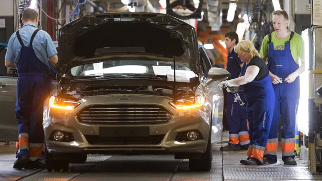 Сборка автомобиля новой модели Ford Focus на конвейере завода Ford Sollers во Всеволожске. Архивное фото