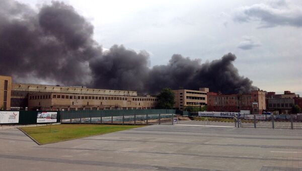 Пожар на территории завода ЗиЛ