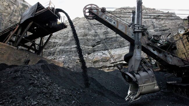 Уголь из шахты шахтоуправления Восточное (пос. Липовцы, Приморский край), входящего в состав Сибирской угольной энергетической компании (СУЭК)